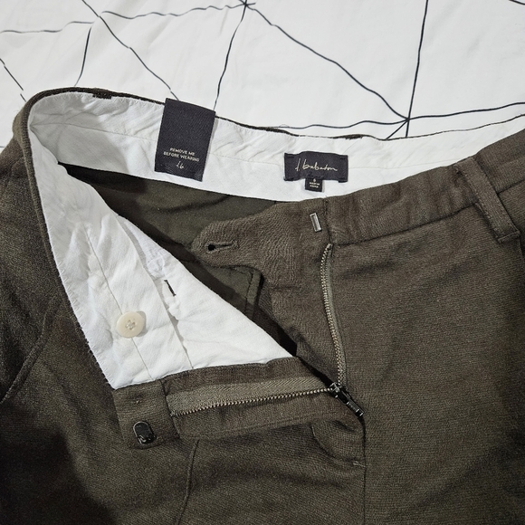 Aritzia Babaton Benjamin Low Rise Relaxed Tapered Leg Pant Size 6 - Picture 3 of 9